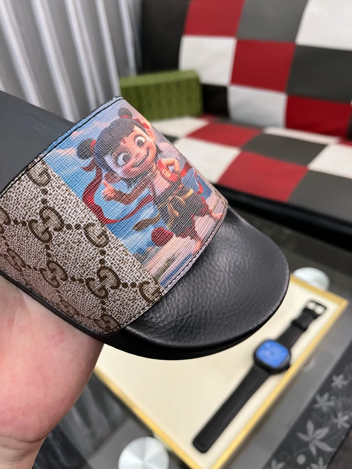 Men's Men's Shoes💰220⌚️⌚️ＧＵＣＣＩ.Gucci.Official website 1:1 popular slippers on sale! Original original material 🩴 SIZE: 38-46 (45.46 non-refundable)